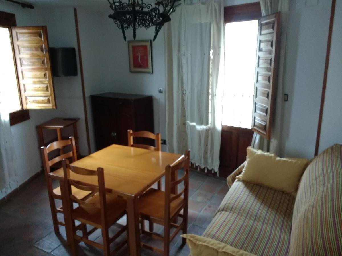 Apartamentos Asador De La Plaza Vieja Cazorla Extérieur photo